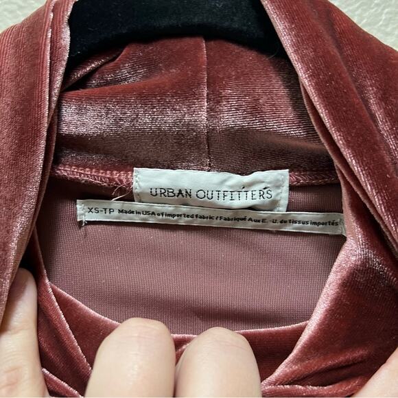 Urban Outfitters Evie Velour Rust Orange Long Sleeve Turtleneck Mini Dress Sz XS - Picture 7 of 9